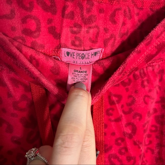 .,🌼3/$30🌼Red Leopard Printed Boot cut Velour Trackpants Size Large - Picture 13 of 16